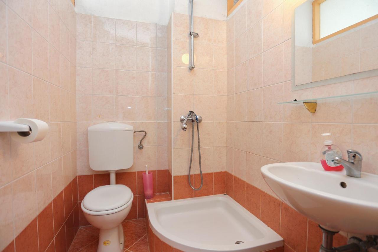Apartments By The Sea Igrane, Makarska - 311 外观 照片