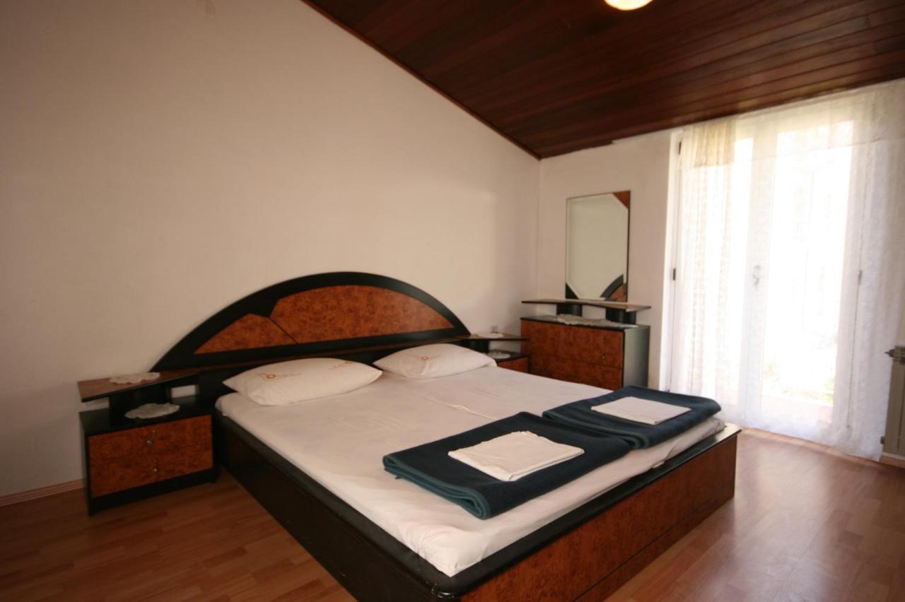 Apartments By The Sea Igrane, Makarska - 311 外观 照片