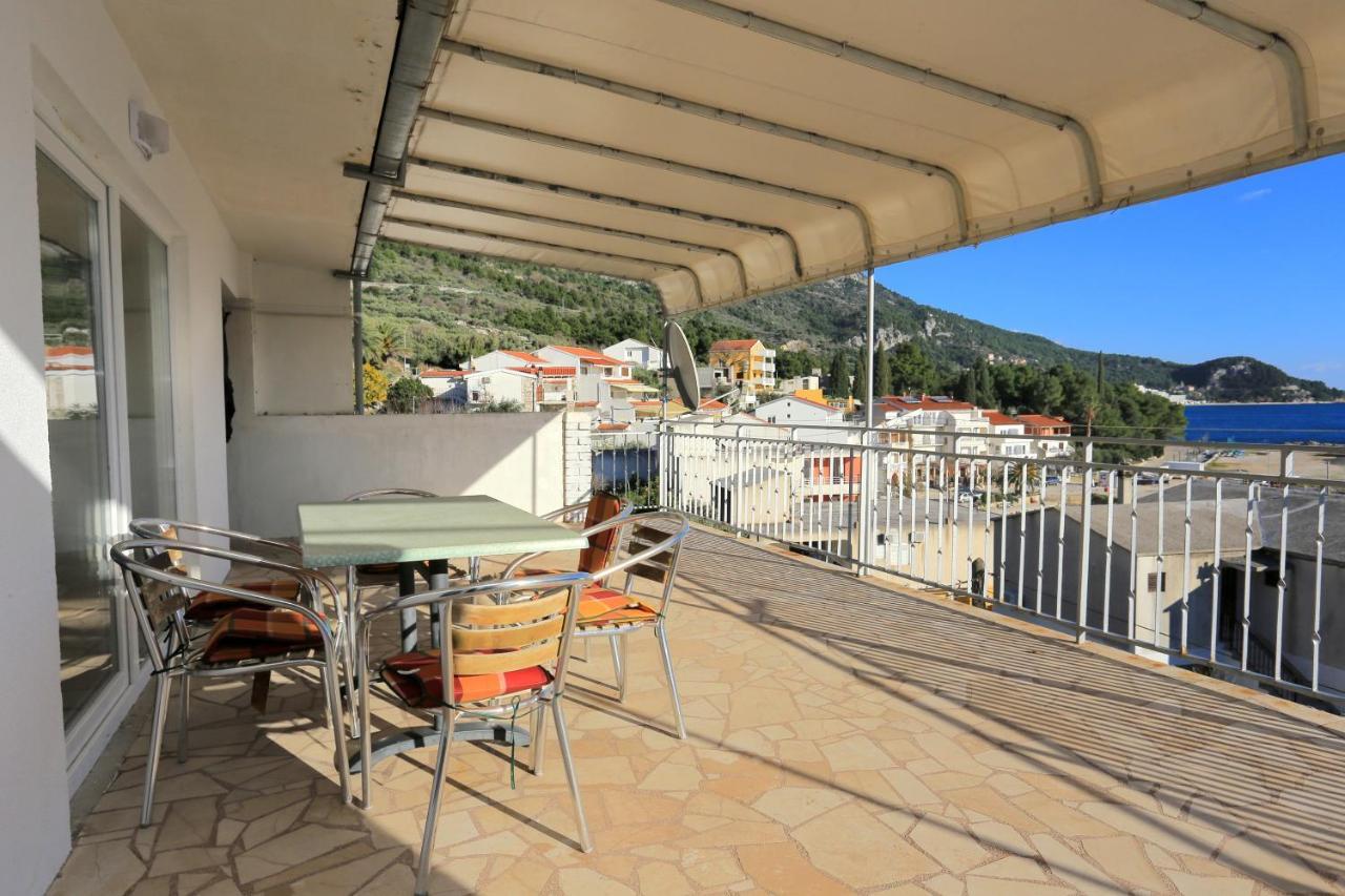 Apartments By The Sea Igrane, Makarska - 311 外观 照片