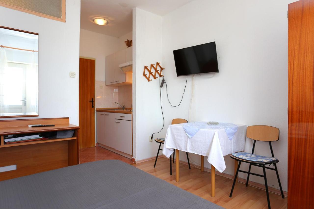 Apartments By The Sea Igrane, Makarska - 311 外观 照片