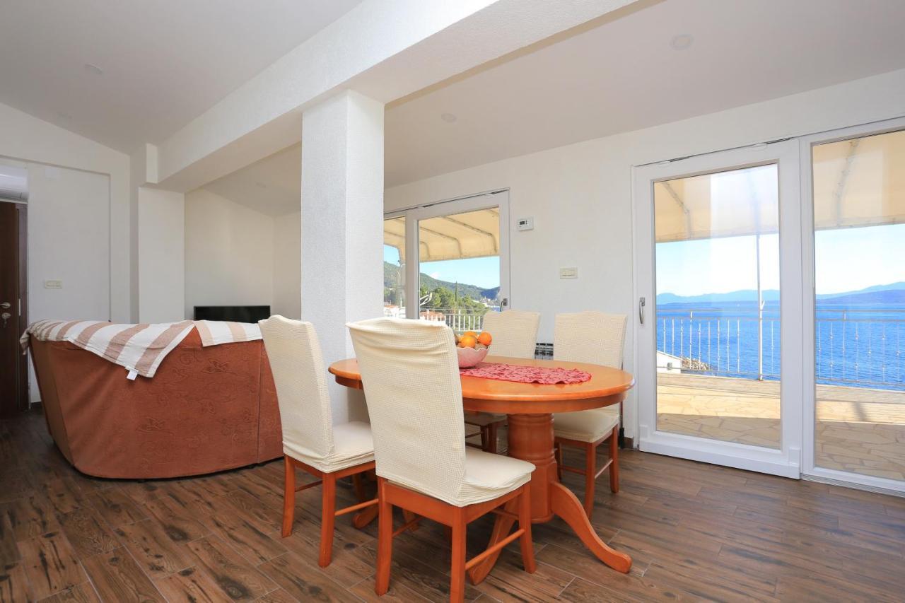 Apartments By The Sea Igrane, Makarska - 311 外观 照片